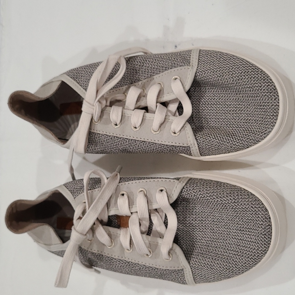 Olukai Sneakers / Slip-on, size 10